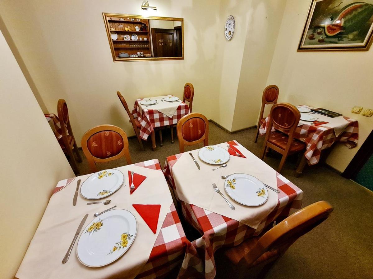 Hotel Horoscop Bukareszt Zewnętrze zdjęcie