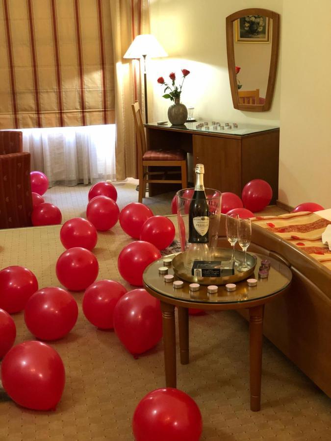 Hotel Horoscop Bukareszt Zewnętrze zdjęcie