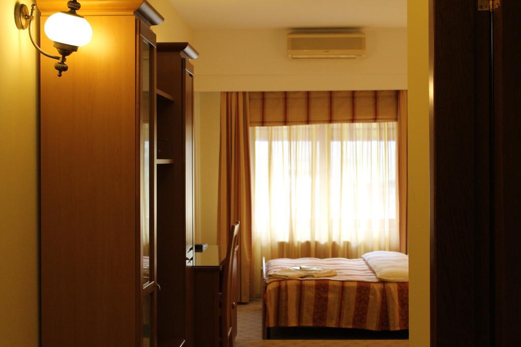 Hotel Horoscop Bukareszt Zewnętrze zdjęcie